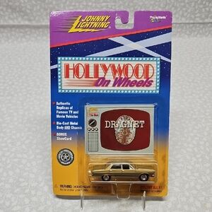 1998 Johnny Lightning Hollywood Dragnet Ford Fairlane Die-cast Car